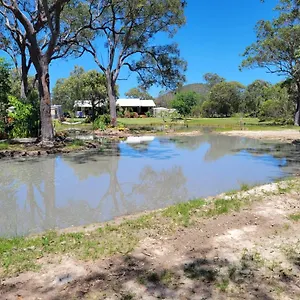  Holiday home Sonnys Piece Of Paradise